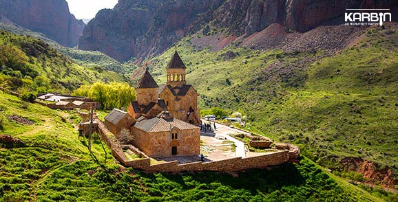 ارمنستان دارای ریشه‌های تاریخی غنی است.