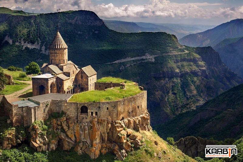 نحوه دریافت مجوز اقامت در ارمنستان با ویزای کار